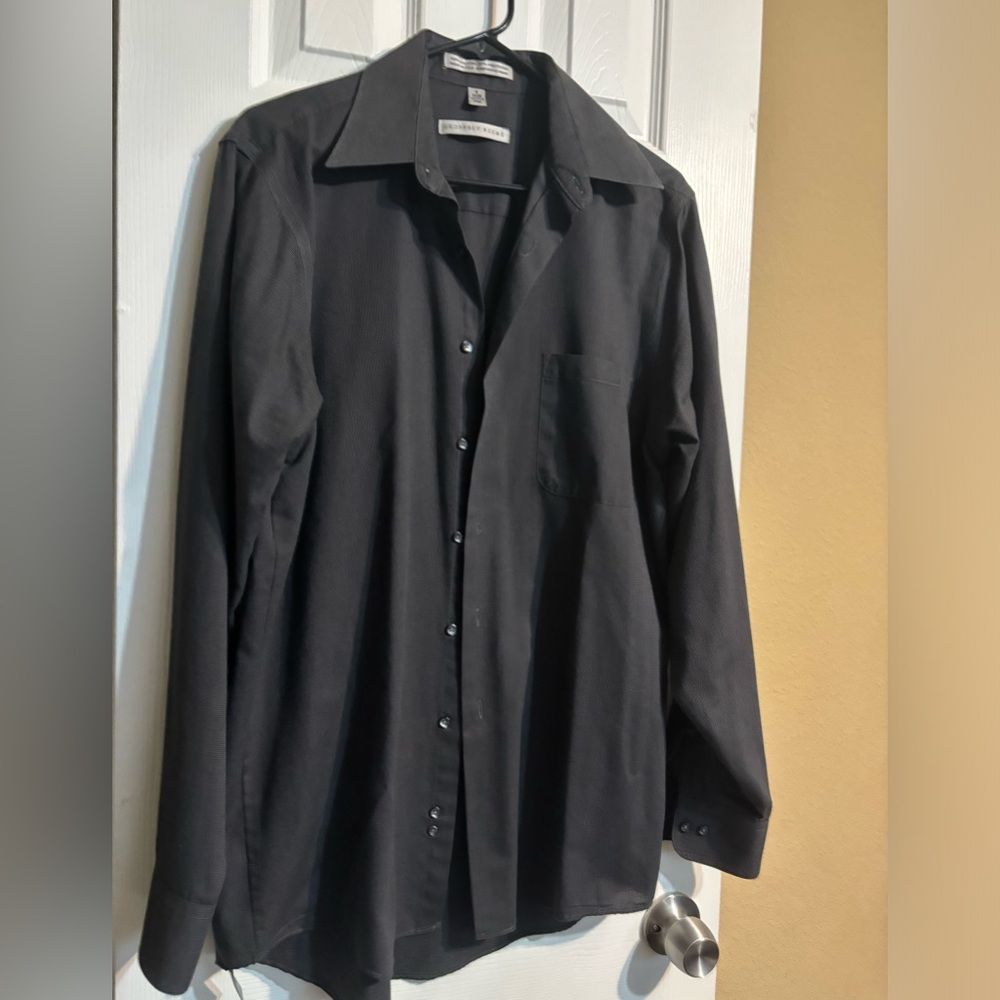Geoffrey Beene men’s long sleeve shirt (used)